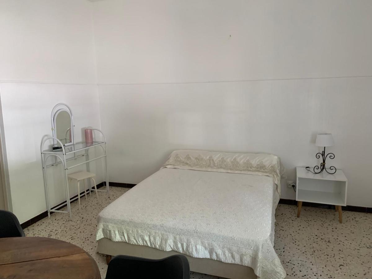 אגדה Appartement Studio Les Pieds Dans L'Eau מראה חיצוני תמונה